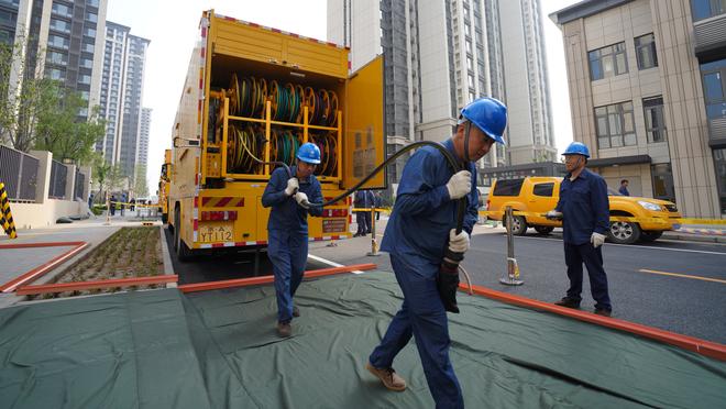 苏群：湖人若换拉文则欲树其为后LBJ时代核心 目前他不具备条件